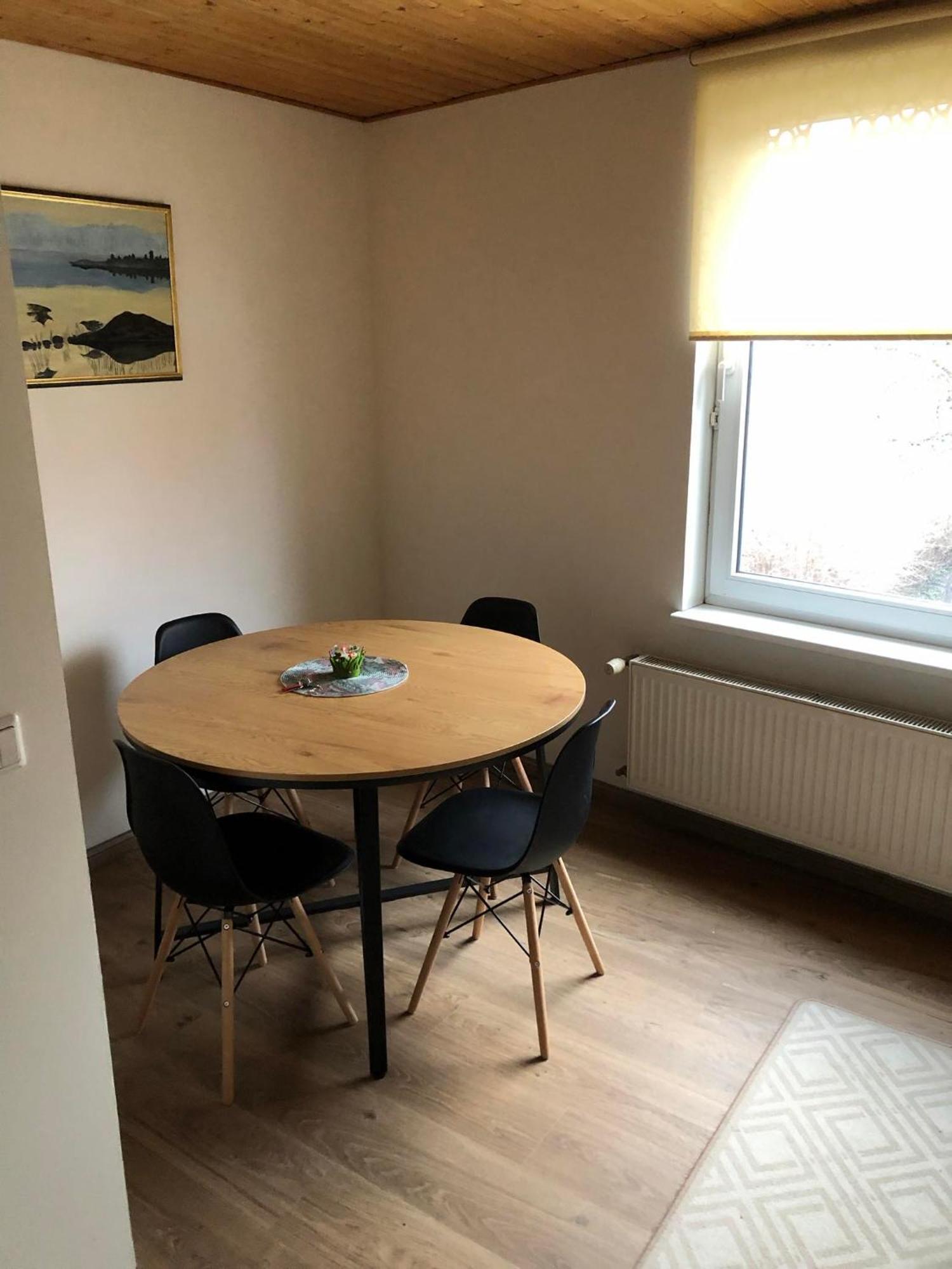 Kalevite Kodu 2-Toaline Apartment! Kuressaare Exterior foto